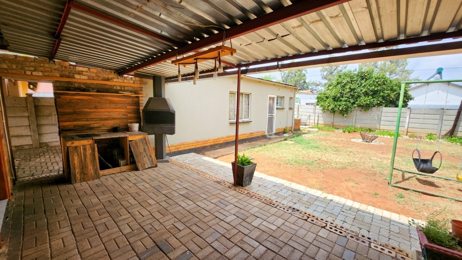 2 Bedroom Property for Sale in Stilfontein Ext 4 North West